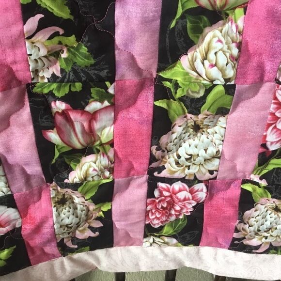 New. Handmade Doll Quilt - Picture 4 of 7